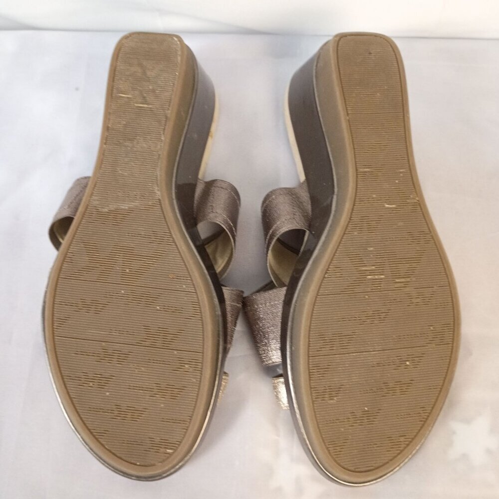 Anne Klein Sport Peggy Wedge Sandals Women Size 9 Bronze Metallic Slide - Picture 6 of 11